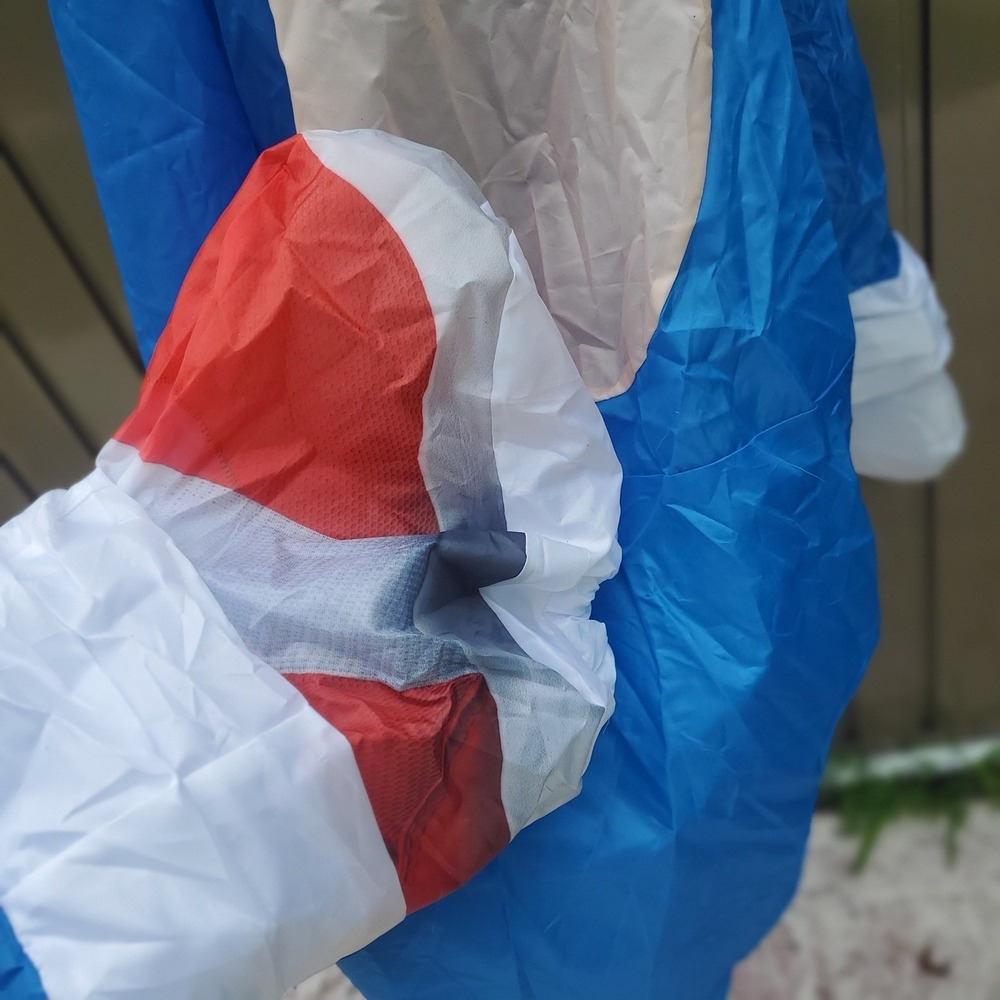 Kids Sonic Hedgehog 3 Inflatable Costume Disguise One Size 43"-53.5" tall nwt - Picture 10 of 13